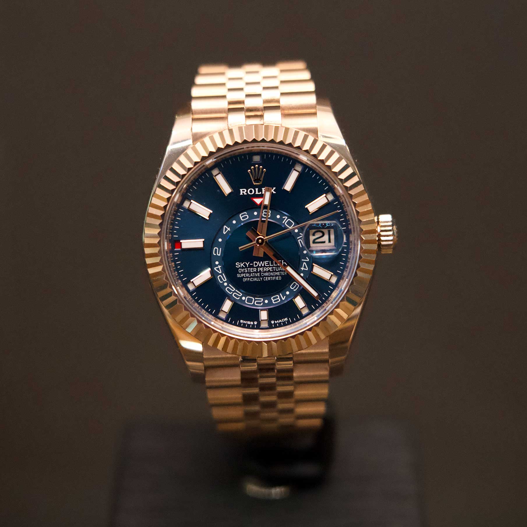 Rolex Sky-Dweller or rose 42mm 326935